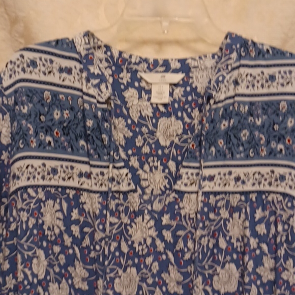 H&M dress. - Picture 2 of 5